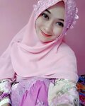 Gambar mama muda genit pake hijab pink - CantikaMagz