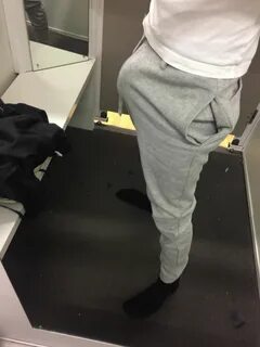 Perfect fit in changing rooms - Gay Fap XXX Net
