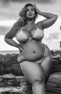 Curvage Curvy Women on Twitter: "Post in Natalia Lozano http