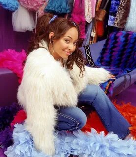 underrated fashion icon #ravenbaxter #ravensymone #thatssora