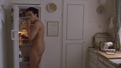 SIMPLY RESTITUDA: Hermann Sabado in Upperdog (2009) .