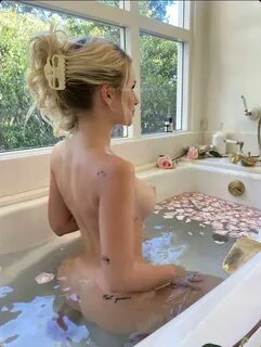 Lottie Moss Nude (7 Photos) - Sexy e-Girls 🔞