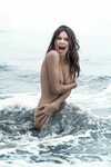 0810235419680_12_Kendall-Jenner-Nude-TheFappeningBlog.com-13