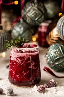 Frosted Mistletoe Margarita. Recipe Festive holiday cocktail
