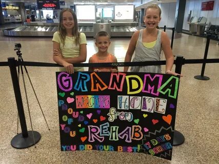 25 Funny Airport Pick-Up Signs That Really Say 'WELCOME HOME