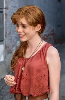 Sophia Lillis Photoshoot / Sophia Lillis Hottest 21 Photos T