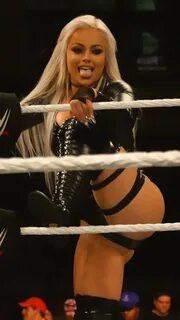 WWEPPorn ™ в Твиттере: "Liv Morgan 🖤 👅