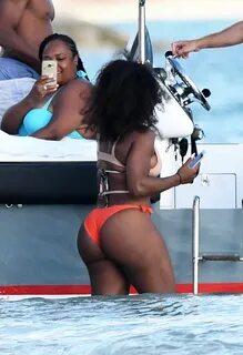 Serena Williams shows off her killer curves in eye-popping b