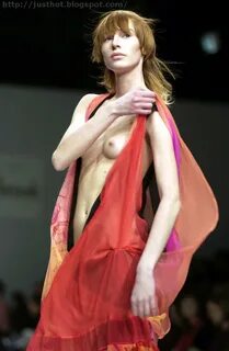Baksaya, Naked Catwalk Models