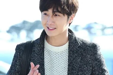 About Jung Il-woo: Profile, Wife, Plastic Surgery, Military 