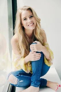 Cassidy Gifford's Feet wikiFeet