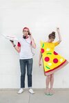 DIY Pizza Slice + Delivery Boy Couples Costume Diy couples c