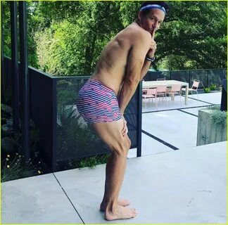 Cougar Town's Josh Hopkins Shows Off Fit Body in Patriotic S