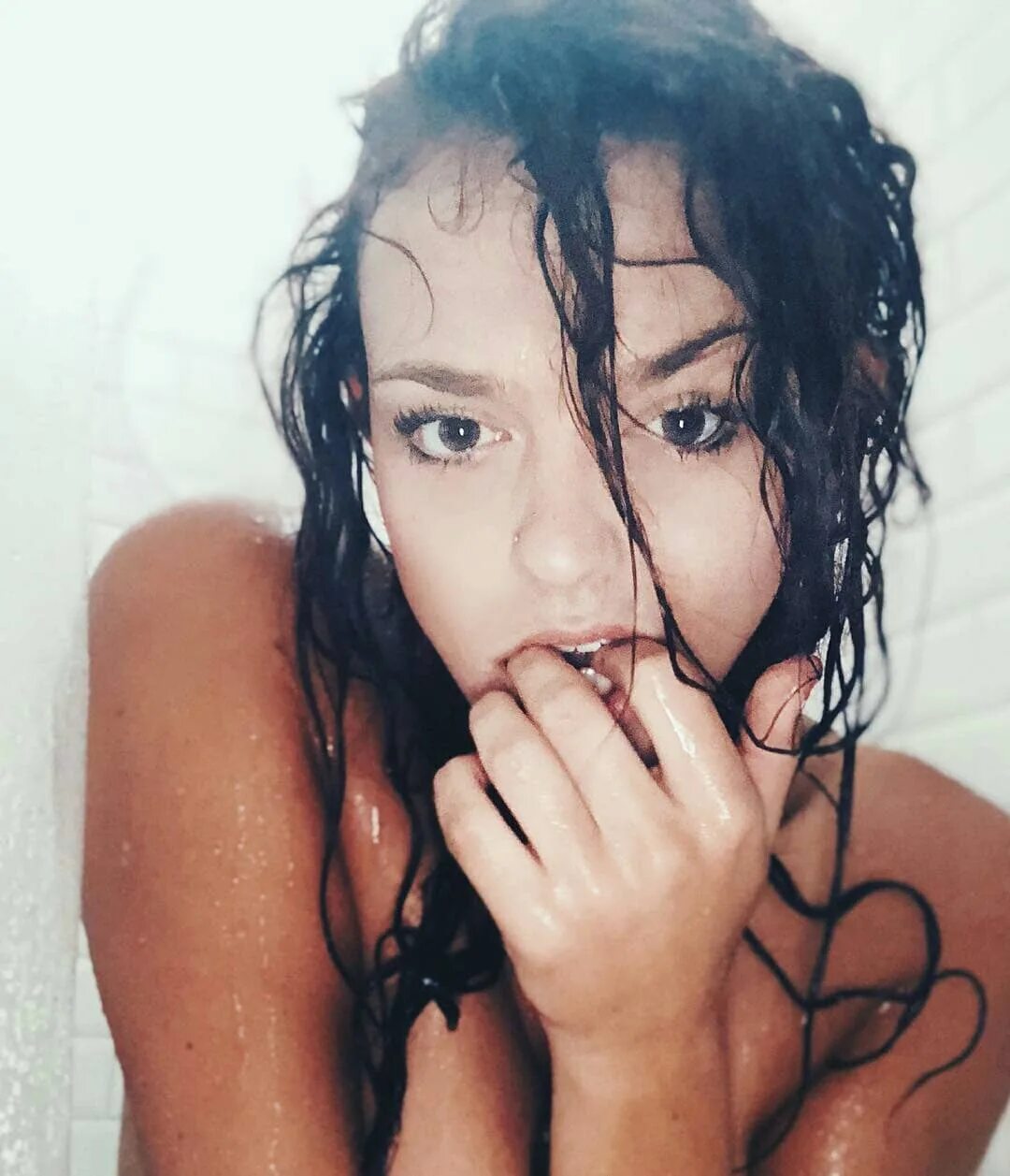🌻 Nikki Eliot 🌻's Instagram photo: "💦 Wet look 💦