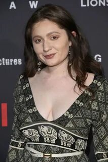 70+ Hot Pictures Of Emma Kenney From Shameless - Top Sexy Mo