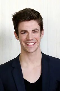 Beauty and Body of Male : Grant Gustin pictures and photos 1