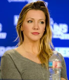 File:Katie Cassidy HVFF The Lances 03 (cropped).jpg - Wikime