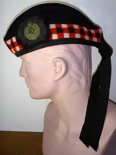 WWII Canadian Scottish Regiment Glengarry Cap with WWII RCE 