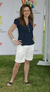 More Pics of Jenna Fischer Thong Sandals (1 of 4) - Jenna Fi