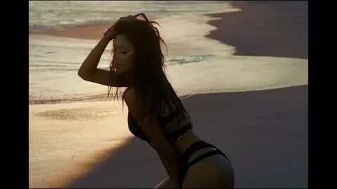 Николь шерзингер блондинка.