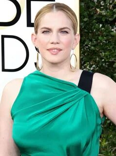55+ Hottest Anna Chlumsky Big Boobs Pictures Are Simply Exce
