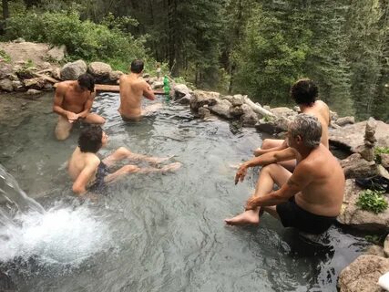 Lia Marie Johnson в Твиттере: "hiked to a natural hot spring