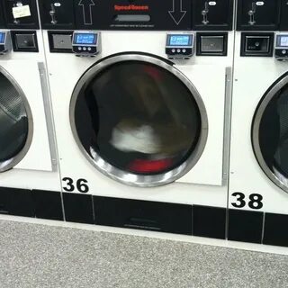 E-Z Clean Laundry Center - Прачечная
