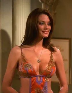 April Bowlby Body Measurements and Net Worth - Bra Size Meas