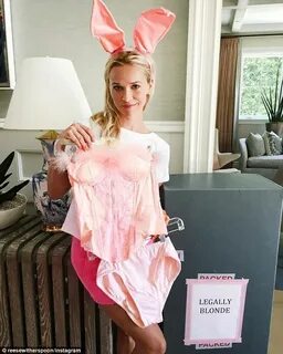 Reese Witherspoon recreating some of her looks from Legally 