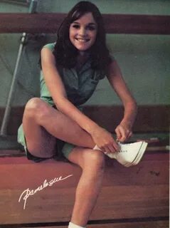 Beautiful Photos of Pamela Sue Martin in the 1970s Vintage E