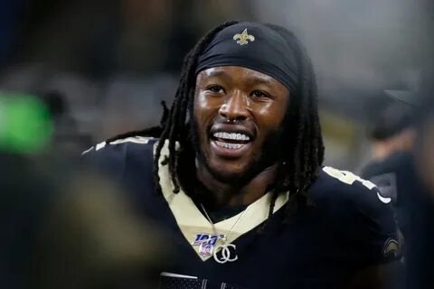 Alvin Kamara Grill: How Much His Famous Teeth Cost Fanbuzz