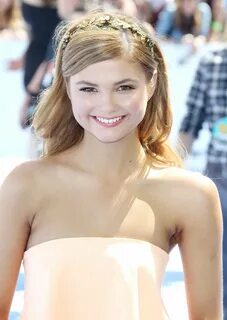 Stefanie Scott At 2015 MTV Movie Awards - Celebzz - Celebzz