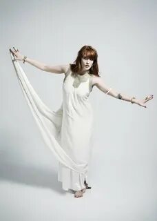 Florence Welch Feet (15 photos) - celebrity-feet.com