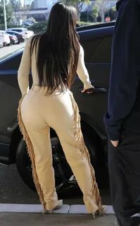 New 'Diaper Butt' Pics Of Kim Kardashian's Backside Leak Whi