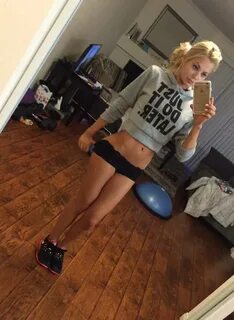 Riley Steele workout selfie - Imgur