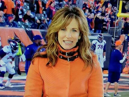 Suzy Kolber on ESPN NFL Monday Night Countdown Women, Hair b