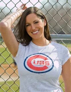 13 Awesome People Who Stand By The Chicago Cubs