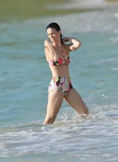 Katy Perry Bikini Shoot - Фото база