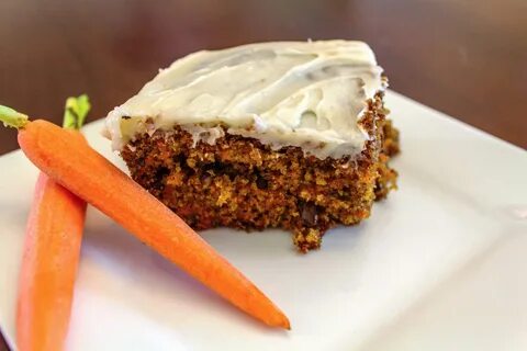 Homemade Carrot Cake - Leah Behr