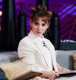 Natalia Téllez revela el sexo de su bebé en Netas Divinas *E