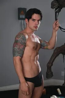 HALL OF HOT MEN AND GUYS: Dakota Payne