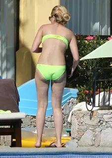 Amanda Bynes Poolside in a Bikini in Cabo San Lucas