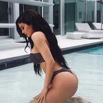 Kylie-Jenner-Hottest-Bikini-Photos - Blogrope