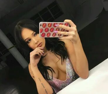 Kelli Berglund - Imgur