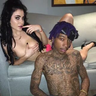 rapper wizkhalifa caught cheating MCHARO TZA