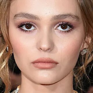 Lily Rose Depp's Makeup Photos & Products Steal Her Style