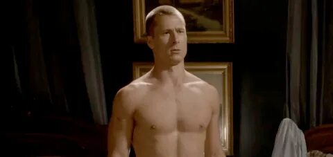 Glen Powell Went Shirtless on 'Scream Queens' Yet Again! Gle