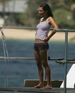 Sexy Mila Kunis bikini pictures - picture uploaded by chemic