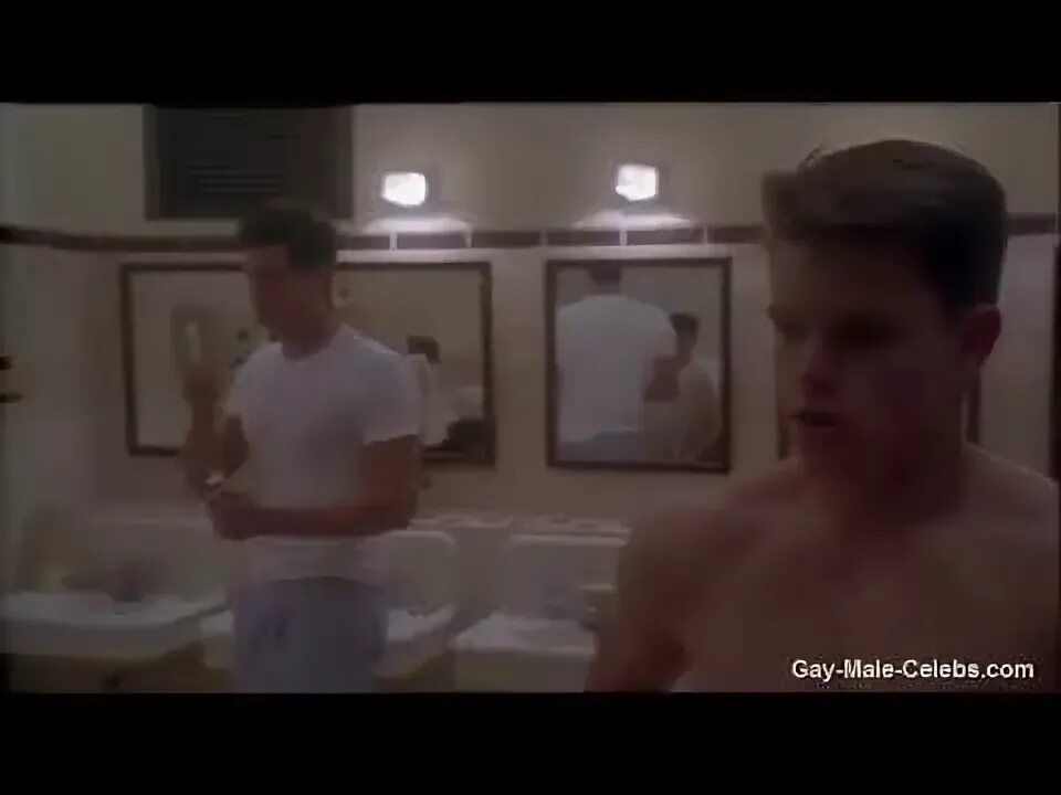 Matt Damon shower scene in "School Ties" - YouTube