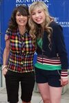 Mother of Nickelodeon star Jennette McCurdy dies after 17 ye